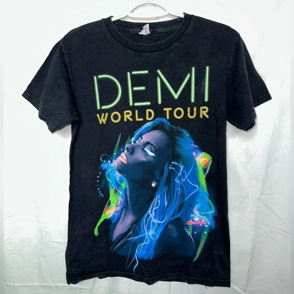 Demi Lovato Size S - Picture 1 of 7